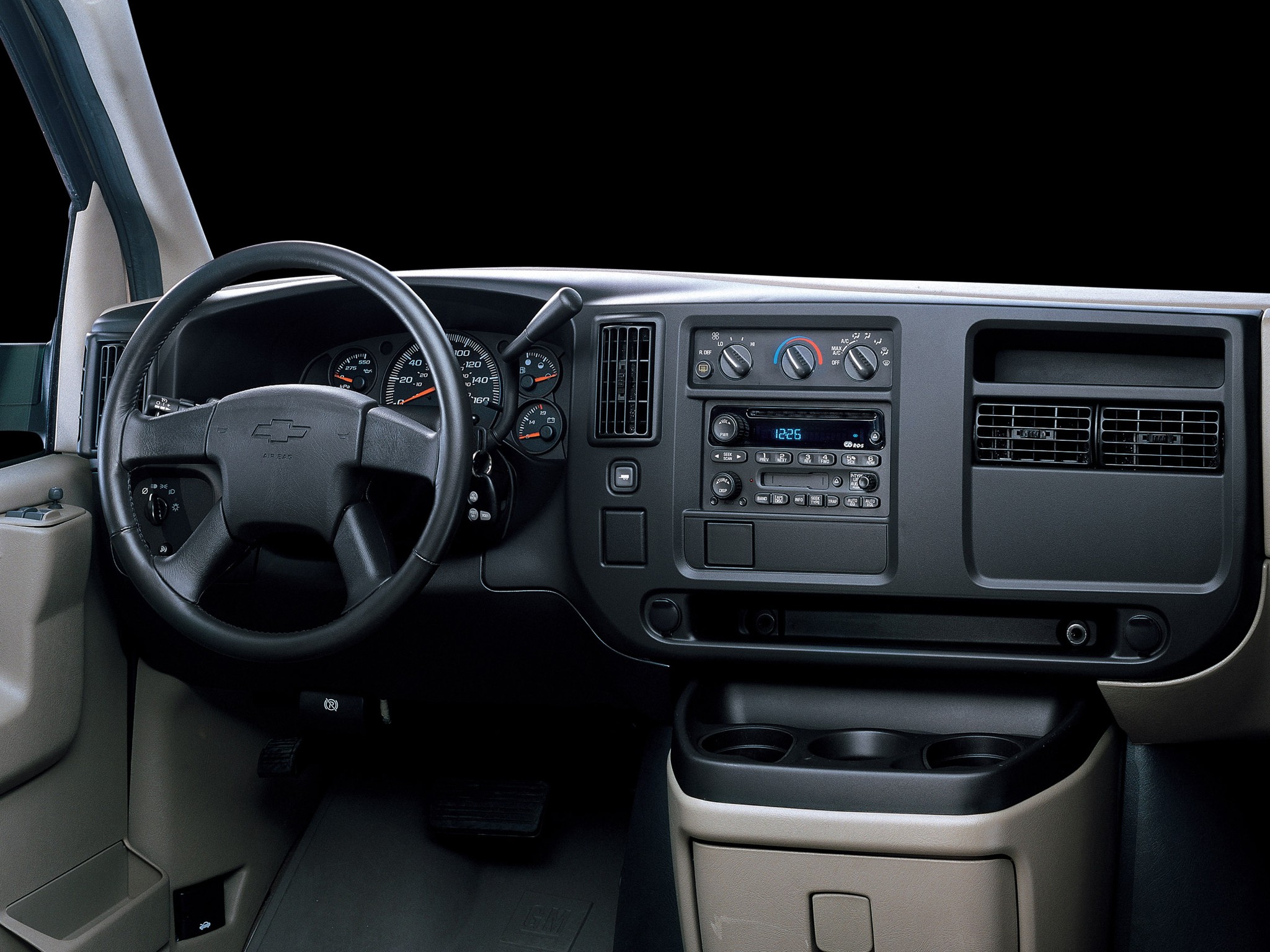 Chevrolet Express photo 53