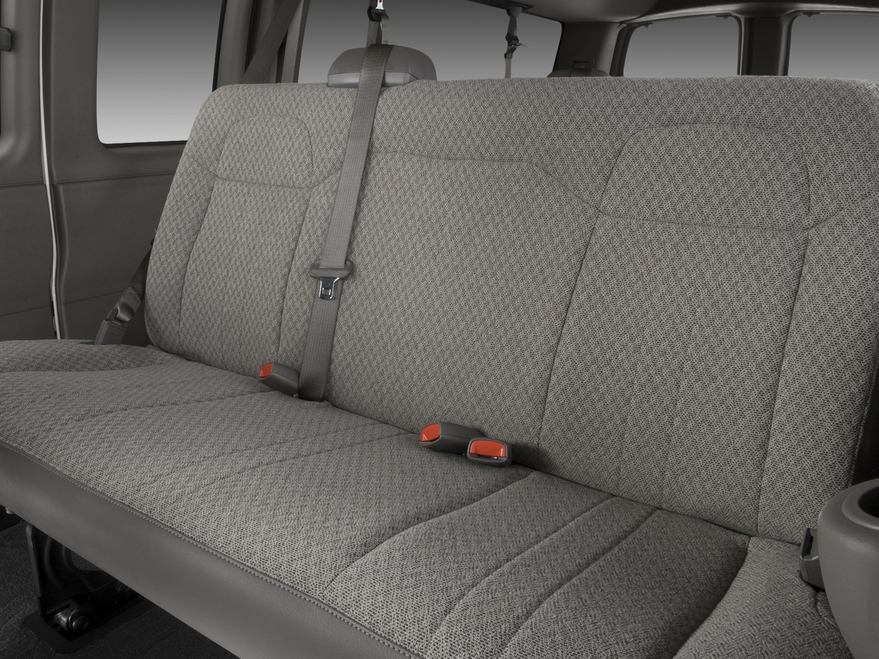 Chevrolet Express photo 55