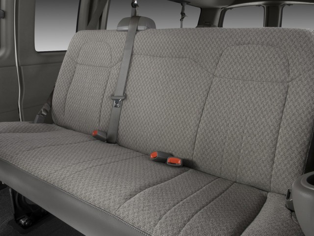 Chevrolet Express photo 55