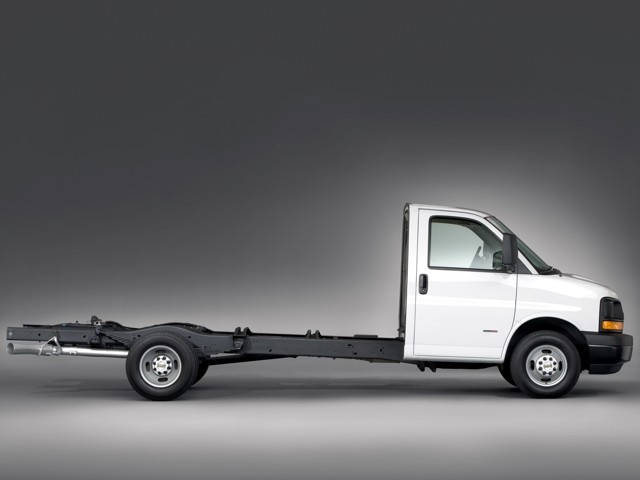 Chevrolet Express photo 11