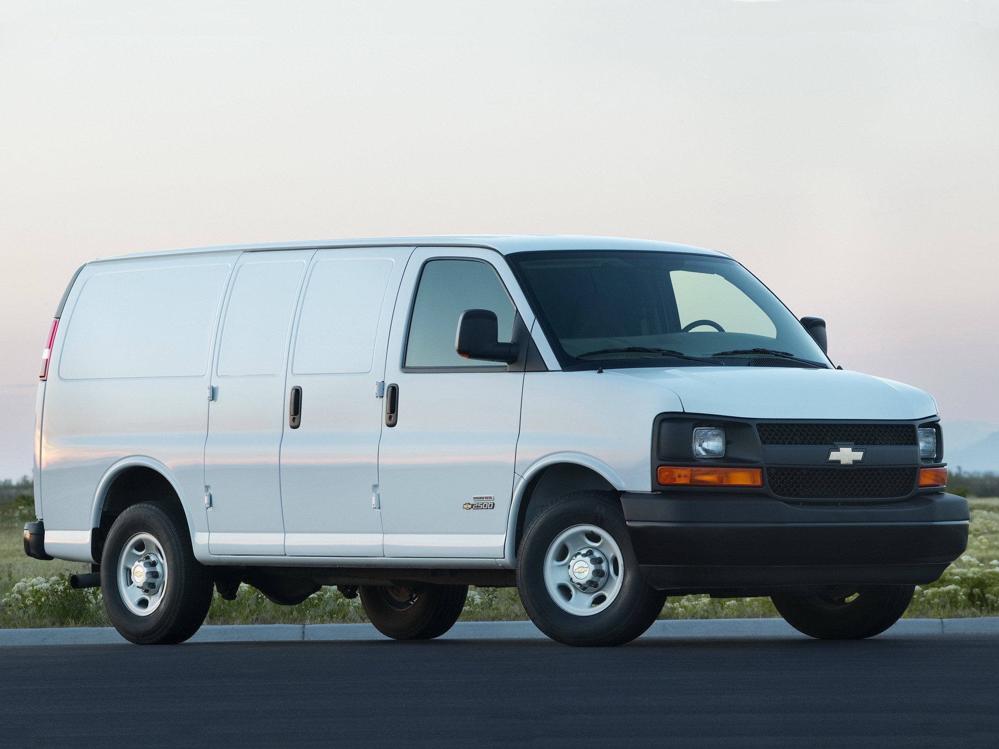 Chevrolet Express photo 27