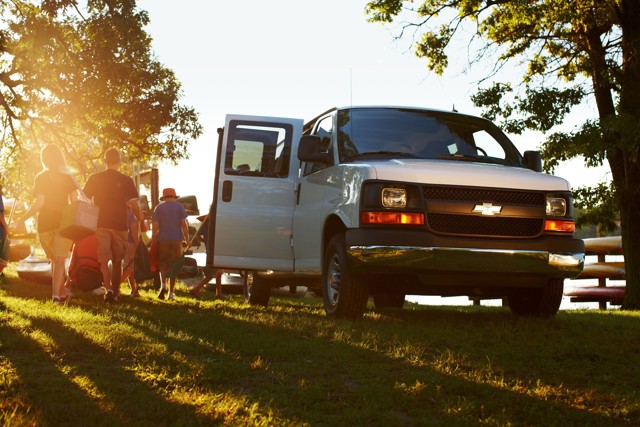 Chevrolet Express photo 28