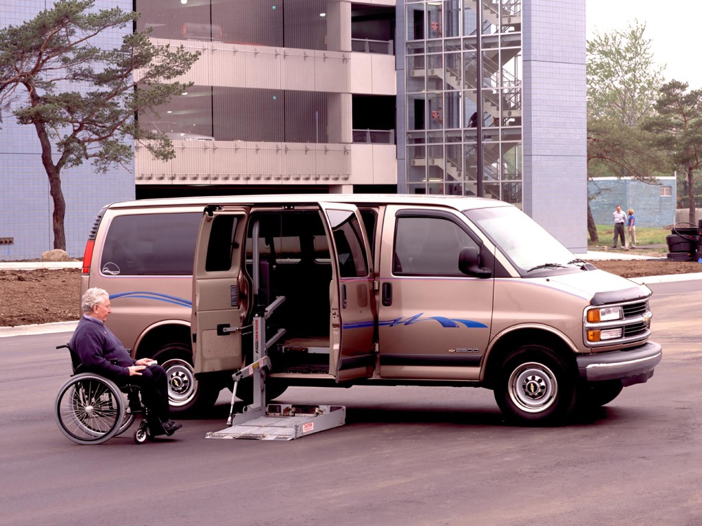 Chevrolet Express photo 5