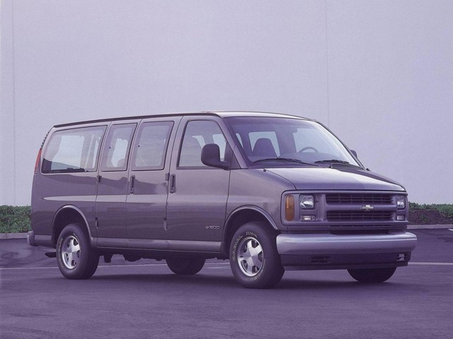 Chevrolet Express photo 6