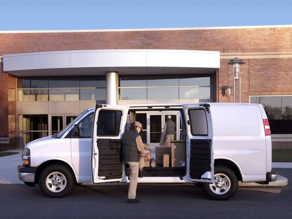 Chevrolet Express photo 14