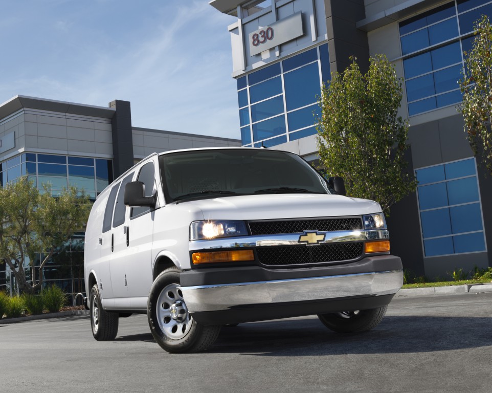 Chevrolet Express photo 17