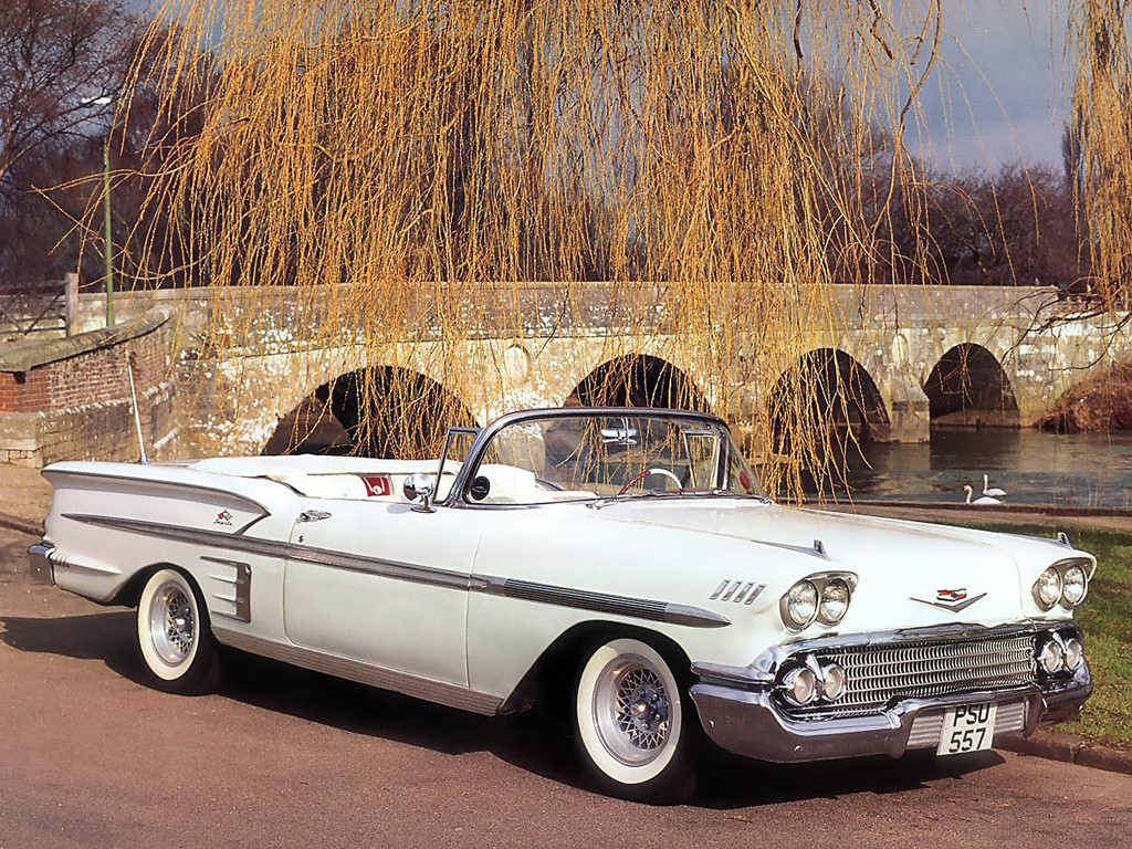 Chevrolet Impala Convertible photo 3