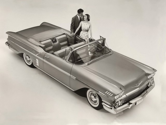 Chevrolet Impala Convertible photo 4