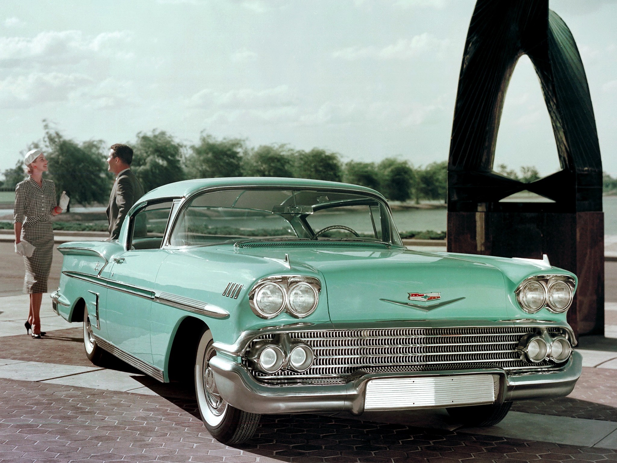 Chevrolet Impala Coupe photo 4
