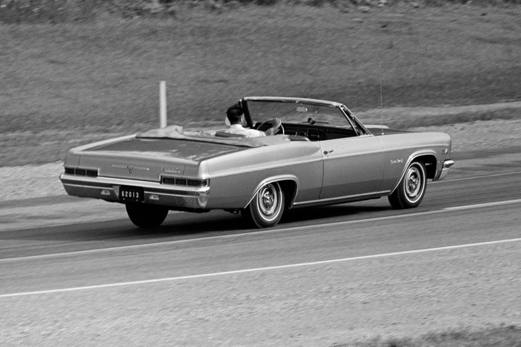 Chevrolet Impala photo 11
