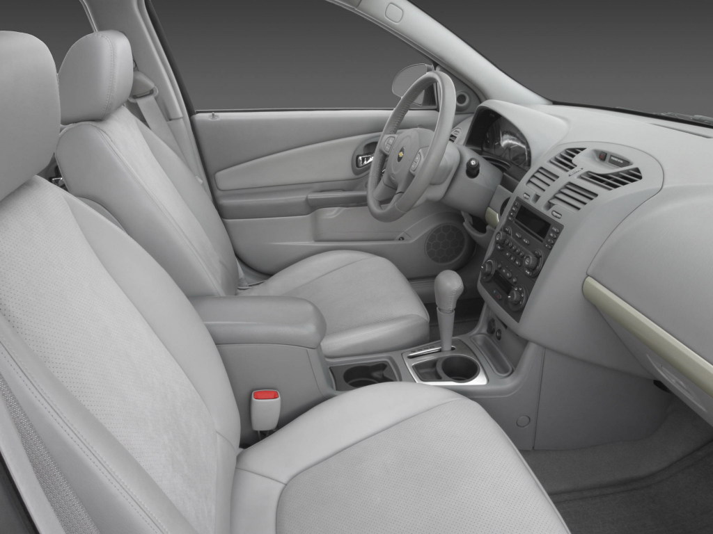 Chevrolet Malibu Maxx photo 29