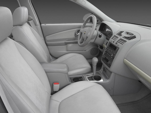 Chevrolet Malibu Maxx photo 29