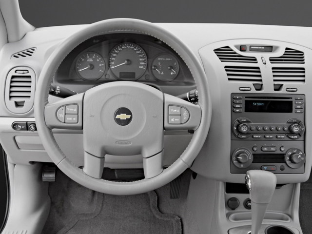 Chevrolet Malibu Maxx photo 31