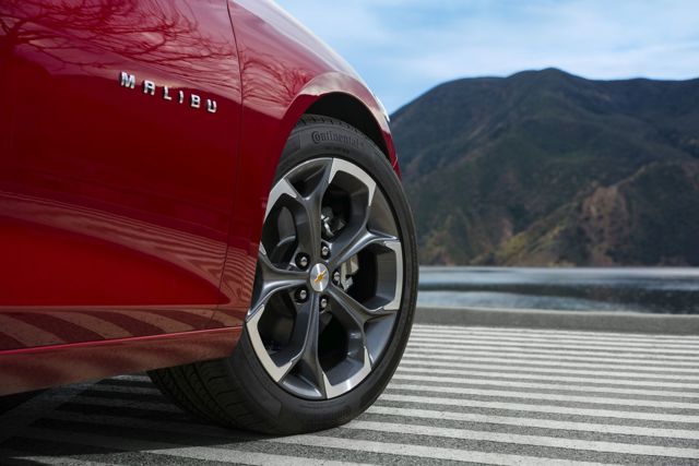 Chevrolet Malibu foto 3