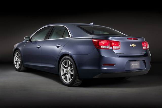 Chevrolet Malibu photo 2