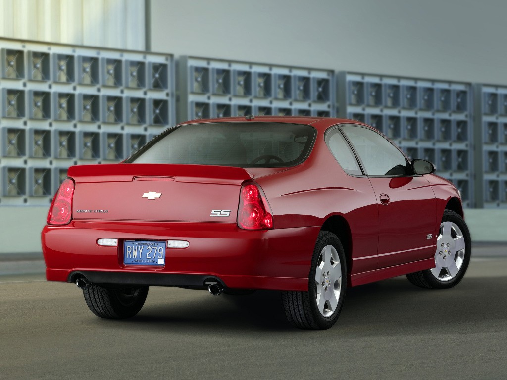 Chevrolet Monte Carlo photo 2