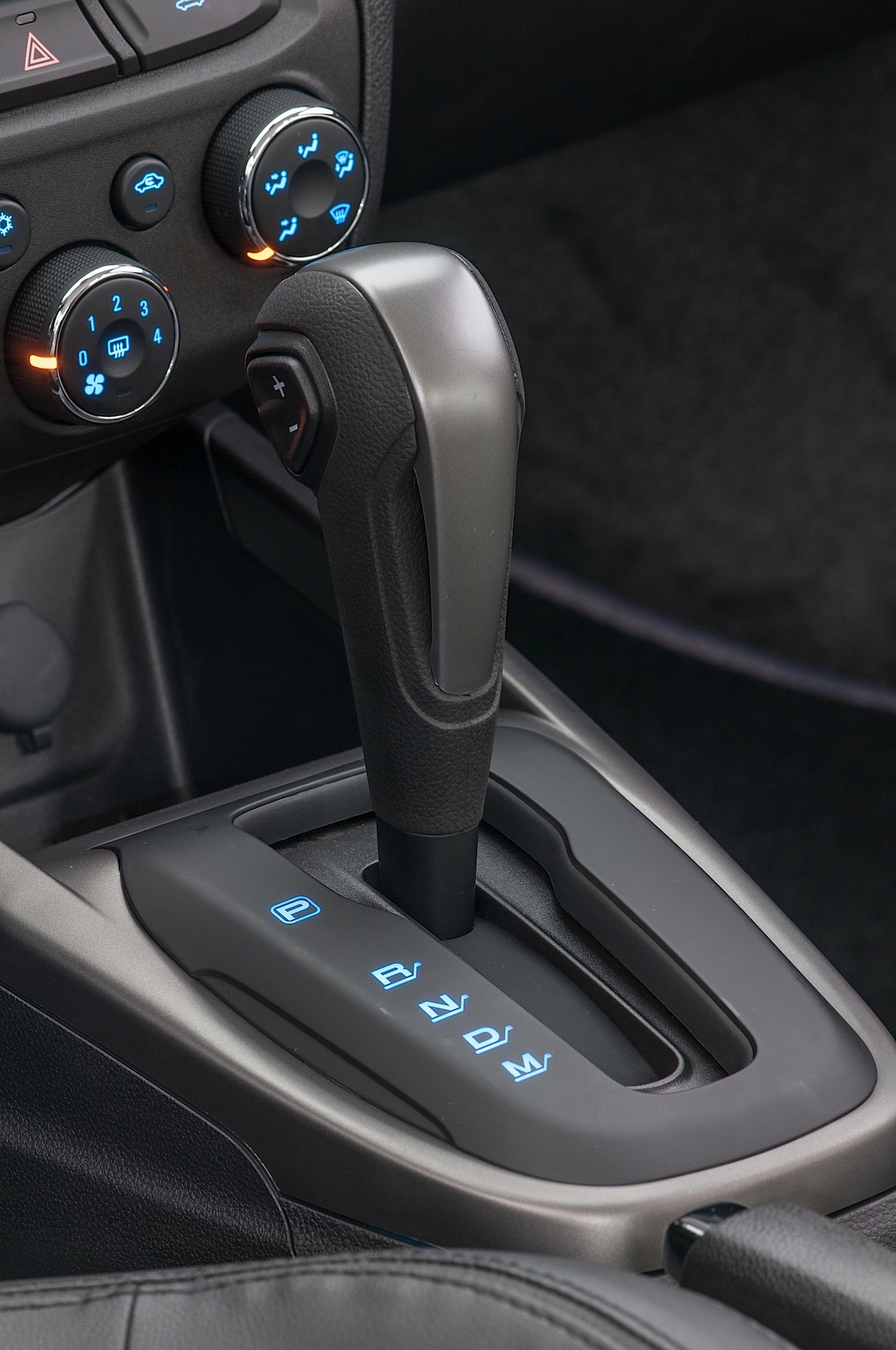 Chevrolet Onix photo 28