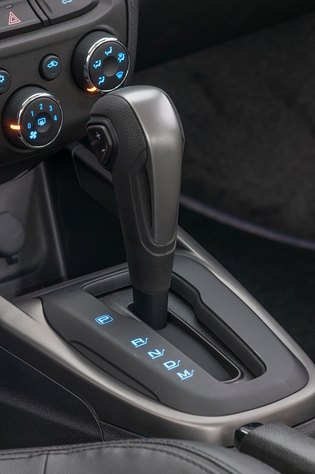 Chevrolet Onix photo 28