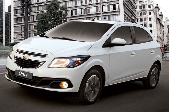 Chevrolet Onix photo 3