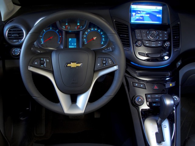 Chevrolet Orlando photo 68