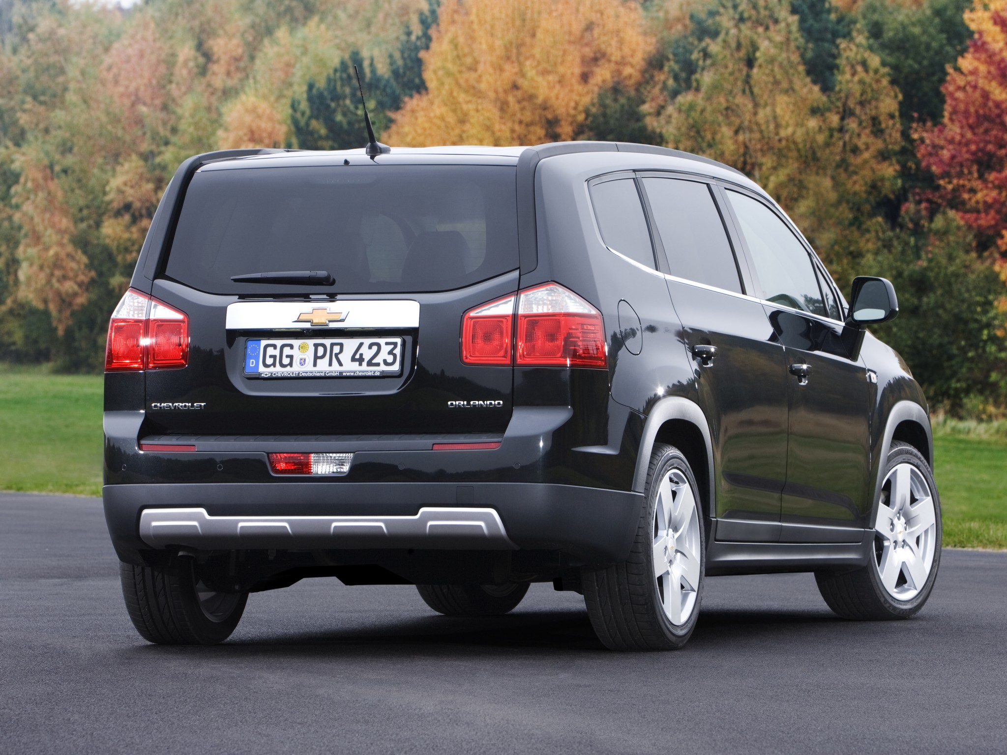 Chevrolet Orlando photo 33