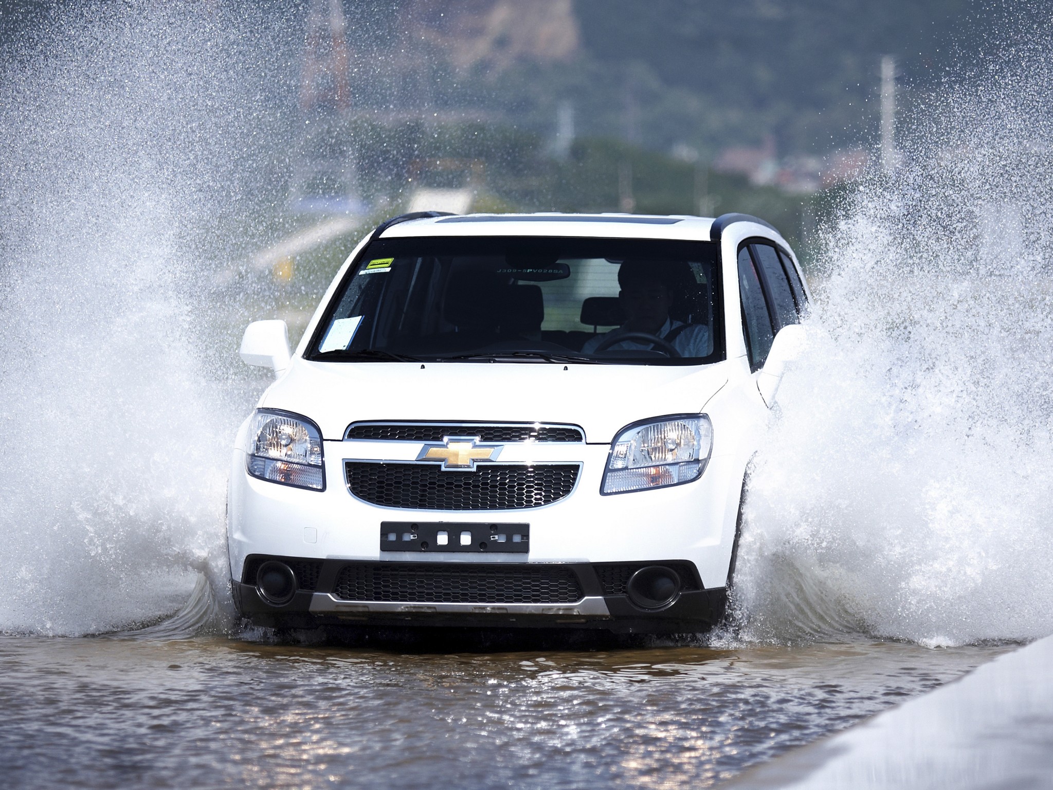 Chevrolet Orlando photo 37