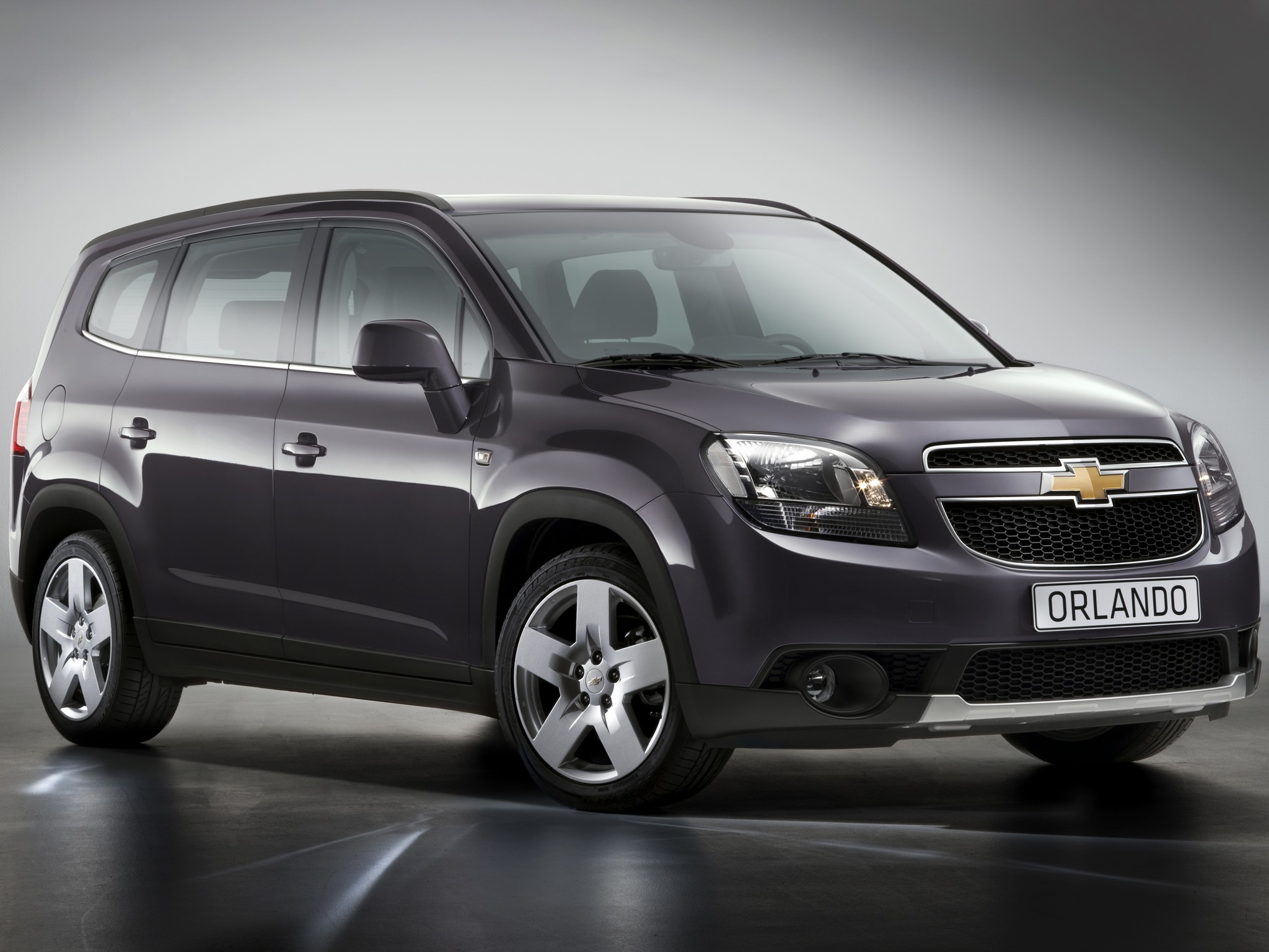 Chevrolet Orlando photo 38