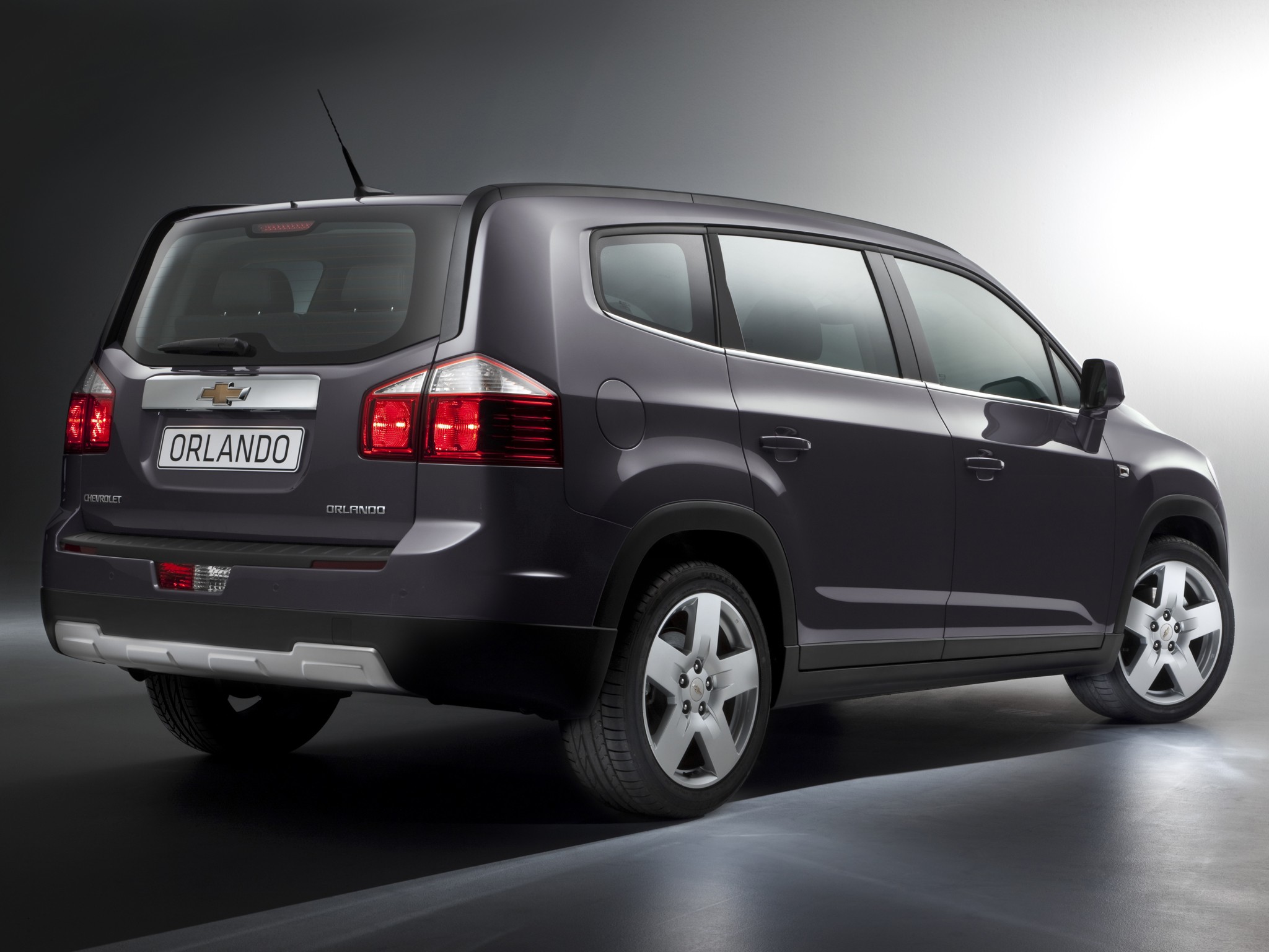 Chevrolet Orlando photo 39