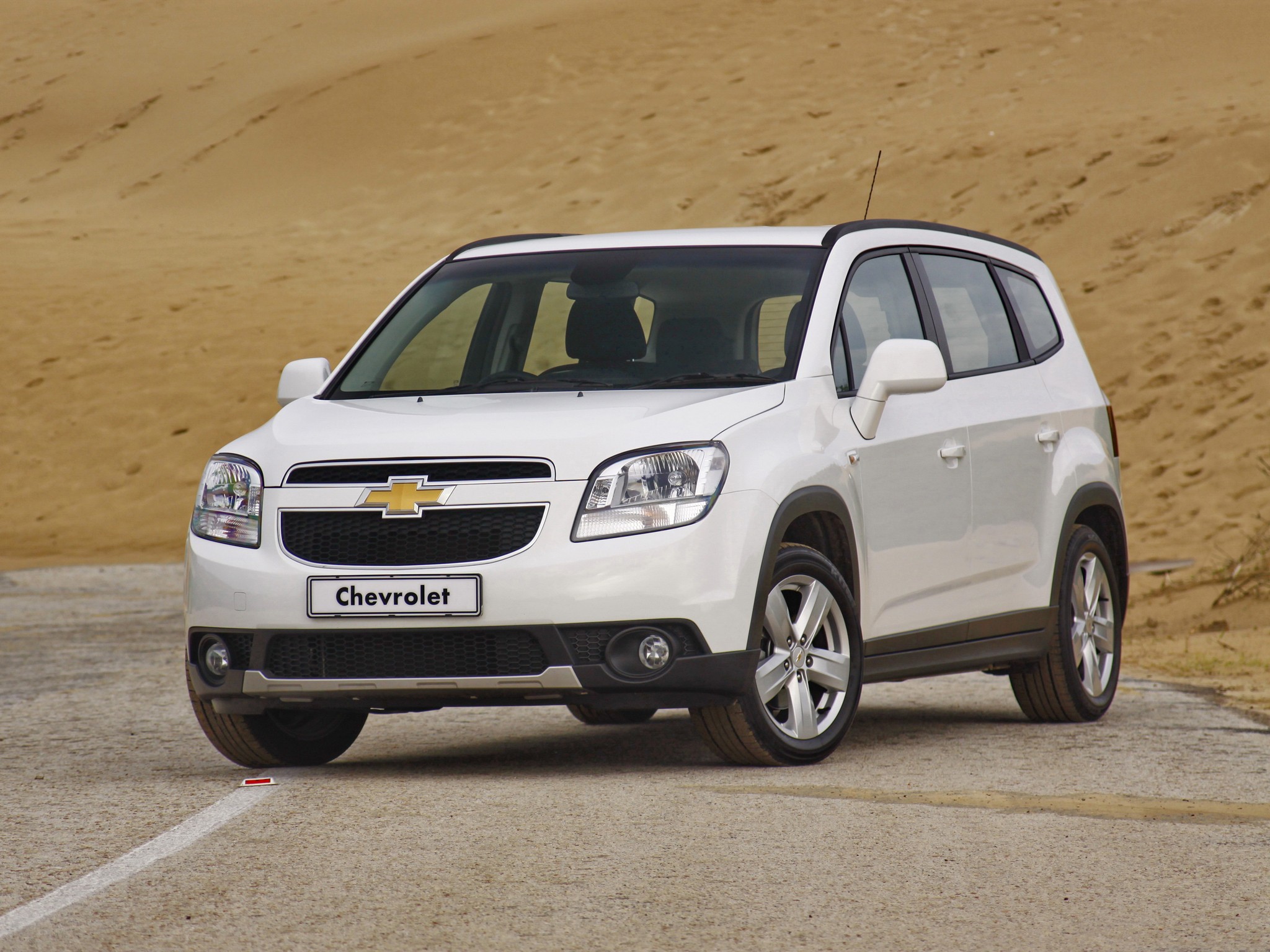 Chevrolet Orlando photo 55