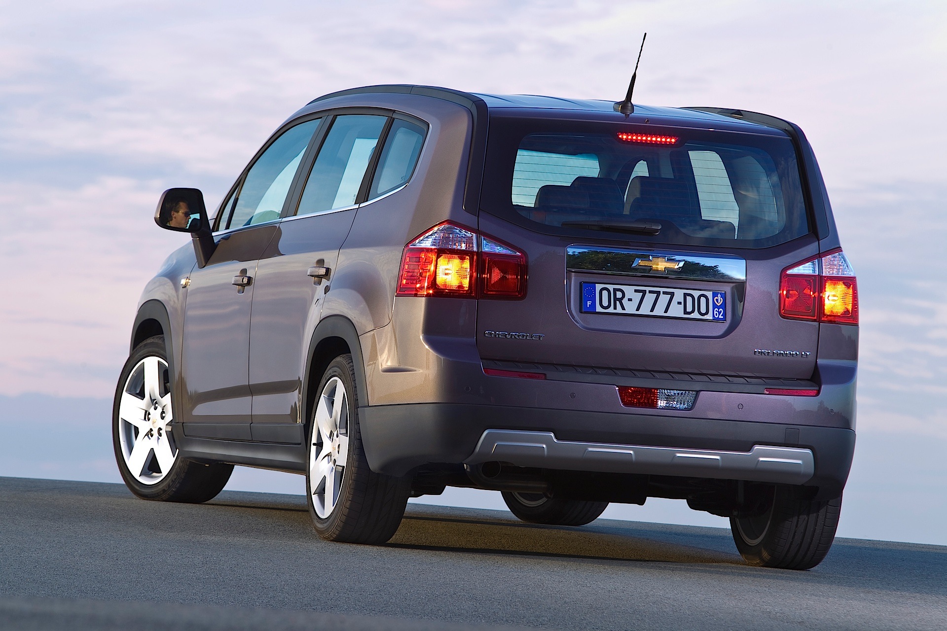 Chevrolet Orlando photo 5