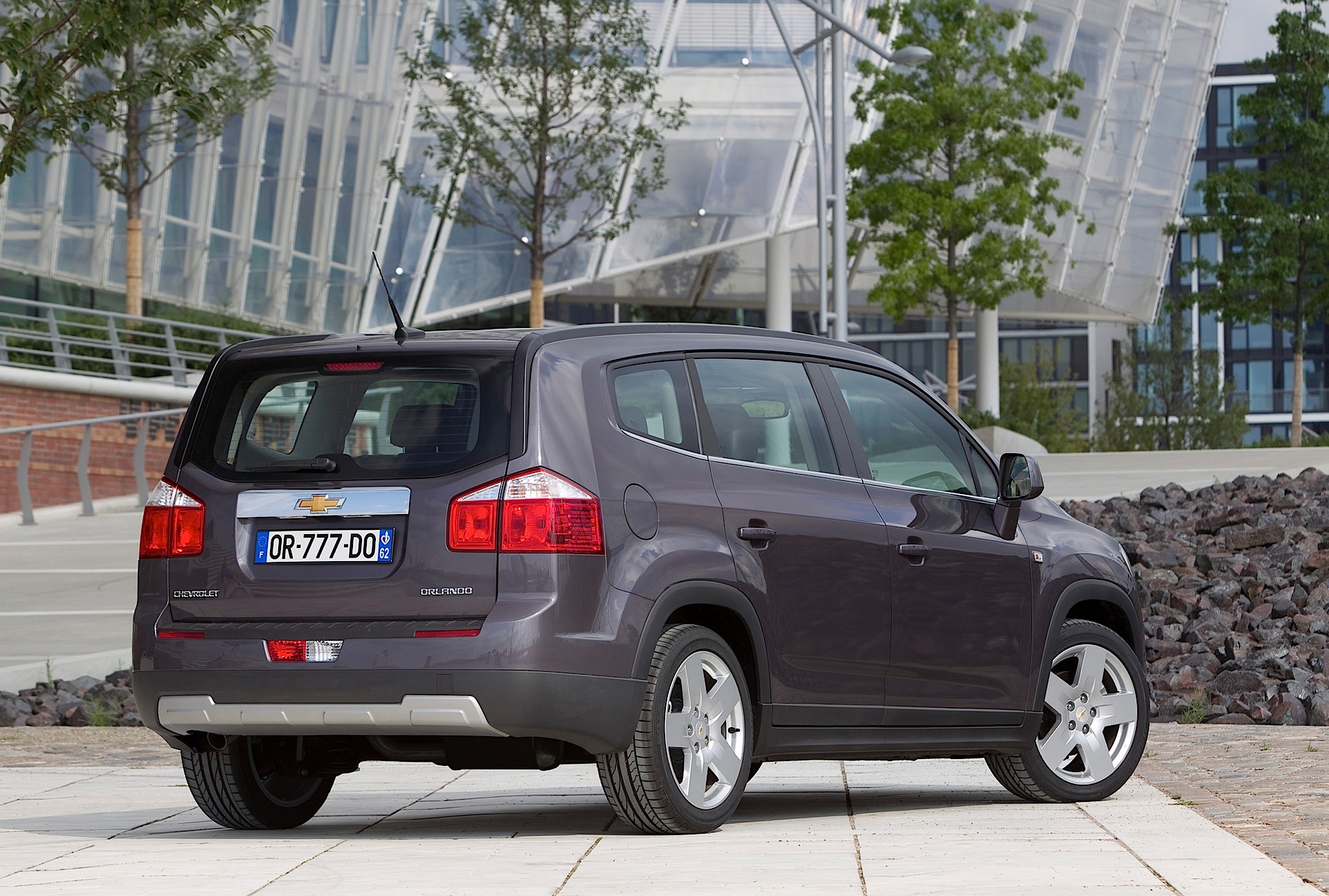 Chevrolet Orlando photo 7