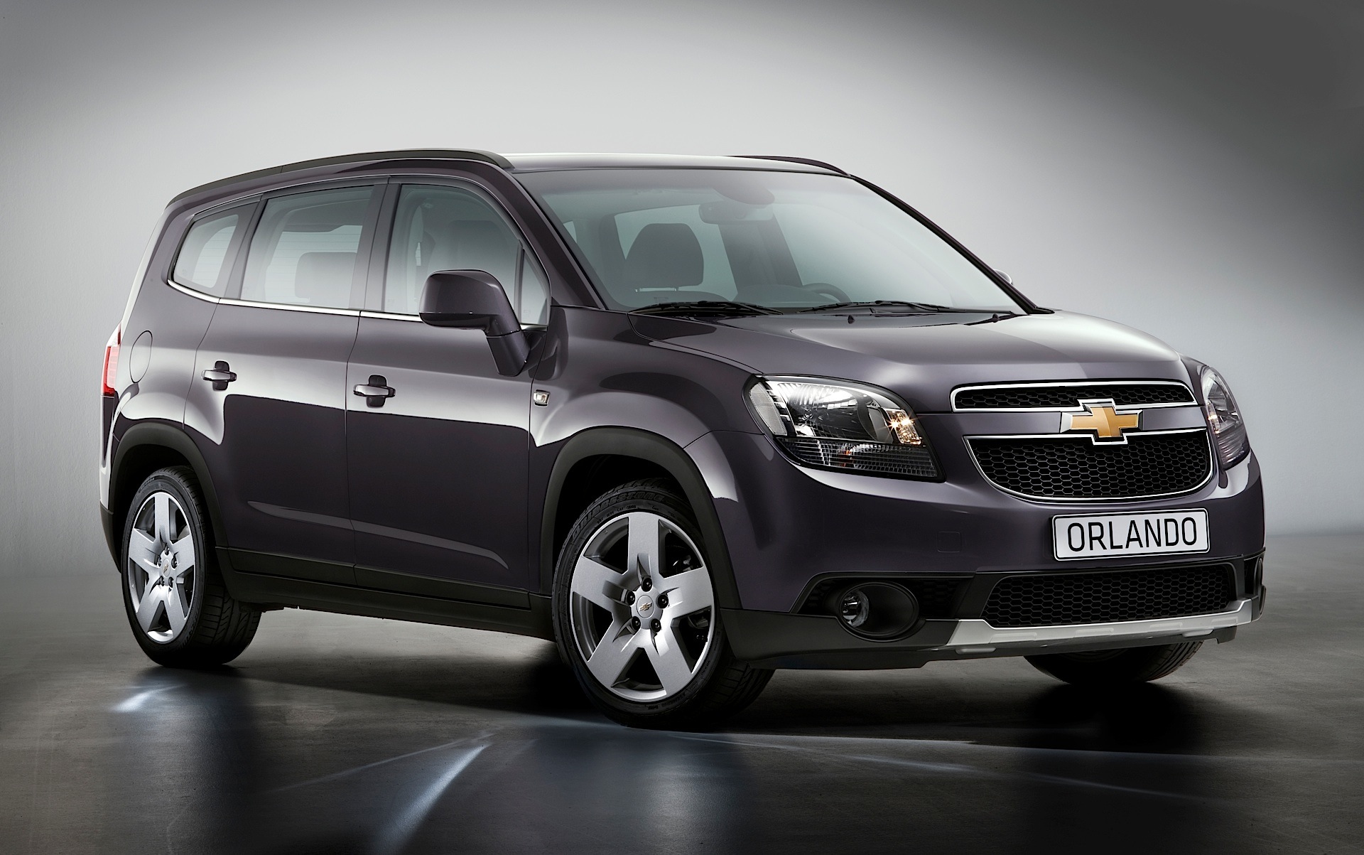 Chevrolet Orlando photo 18