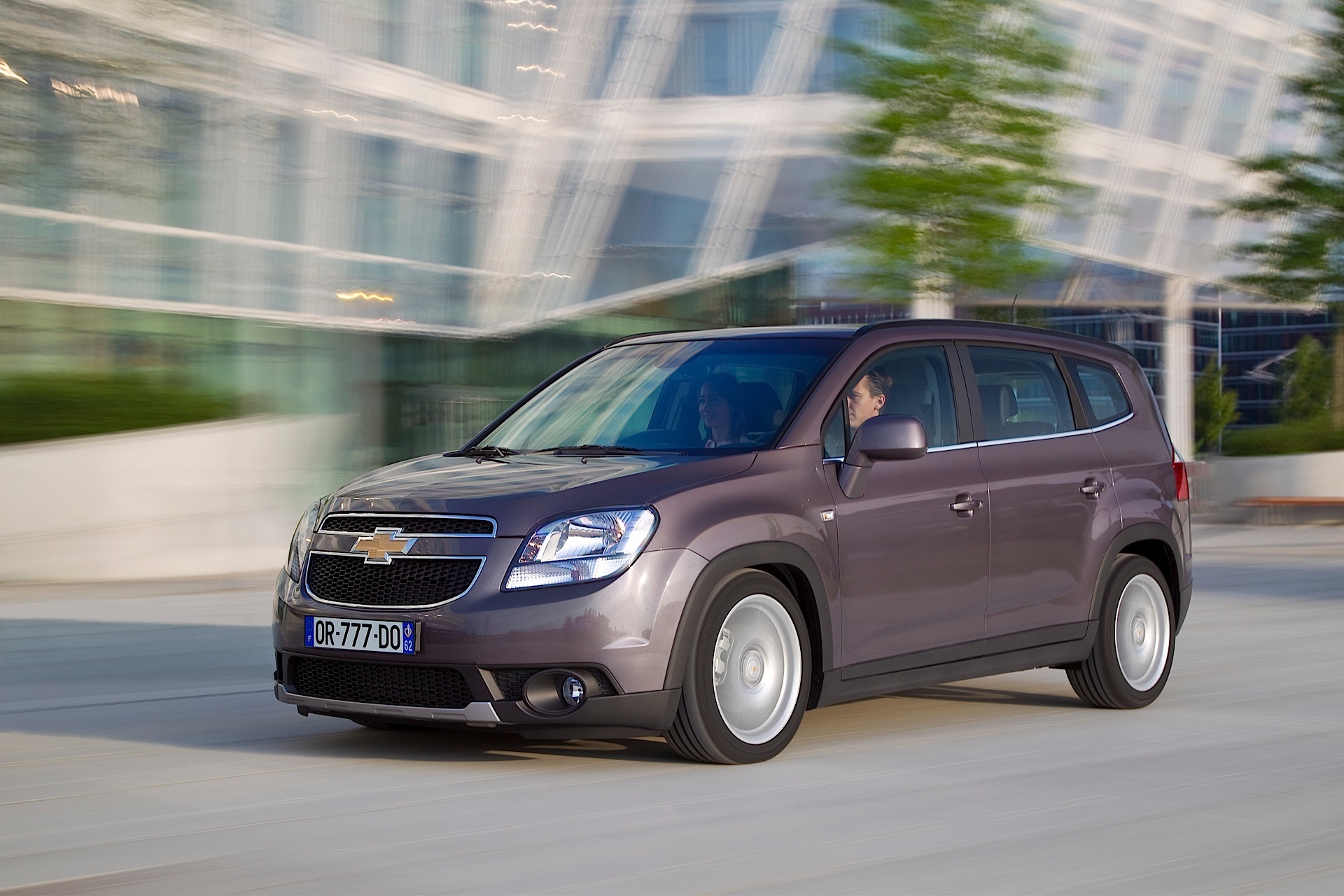Chevrolet Orlando photo 24