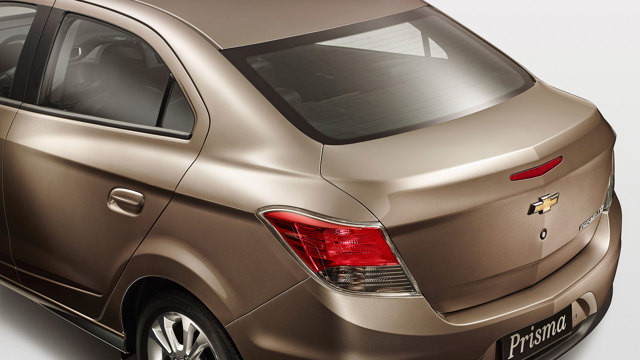 Chevrolet Prisma photo 2