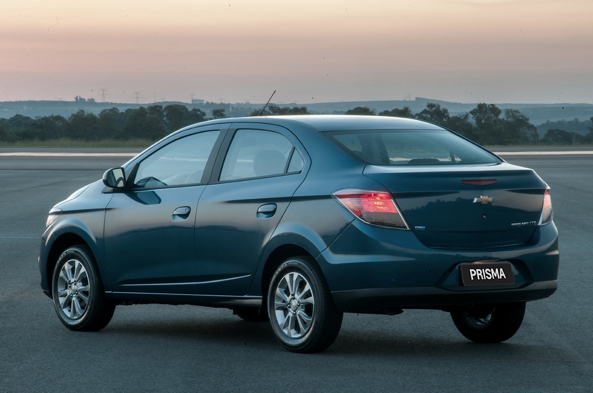 Chevrolet Prisma photo 30