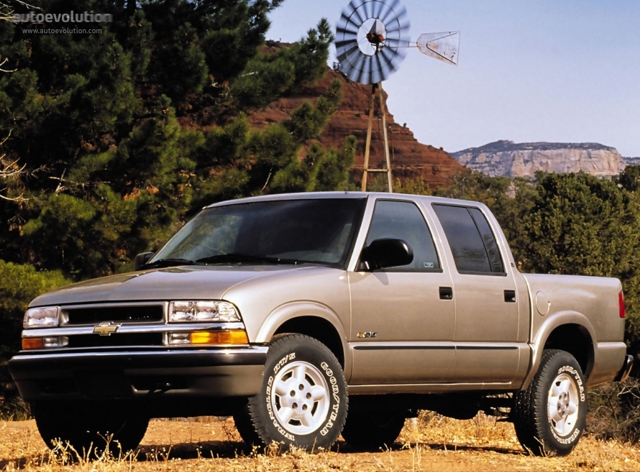 CHEVROLET S-10