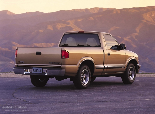 Chevrolet S-10 photo 3