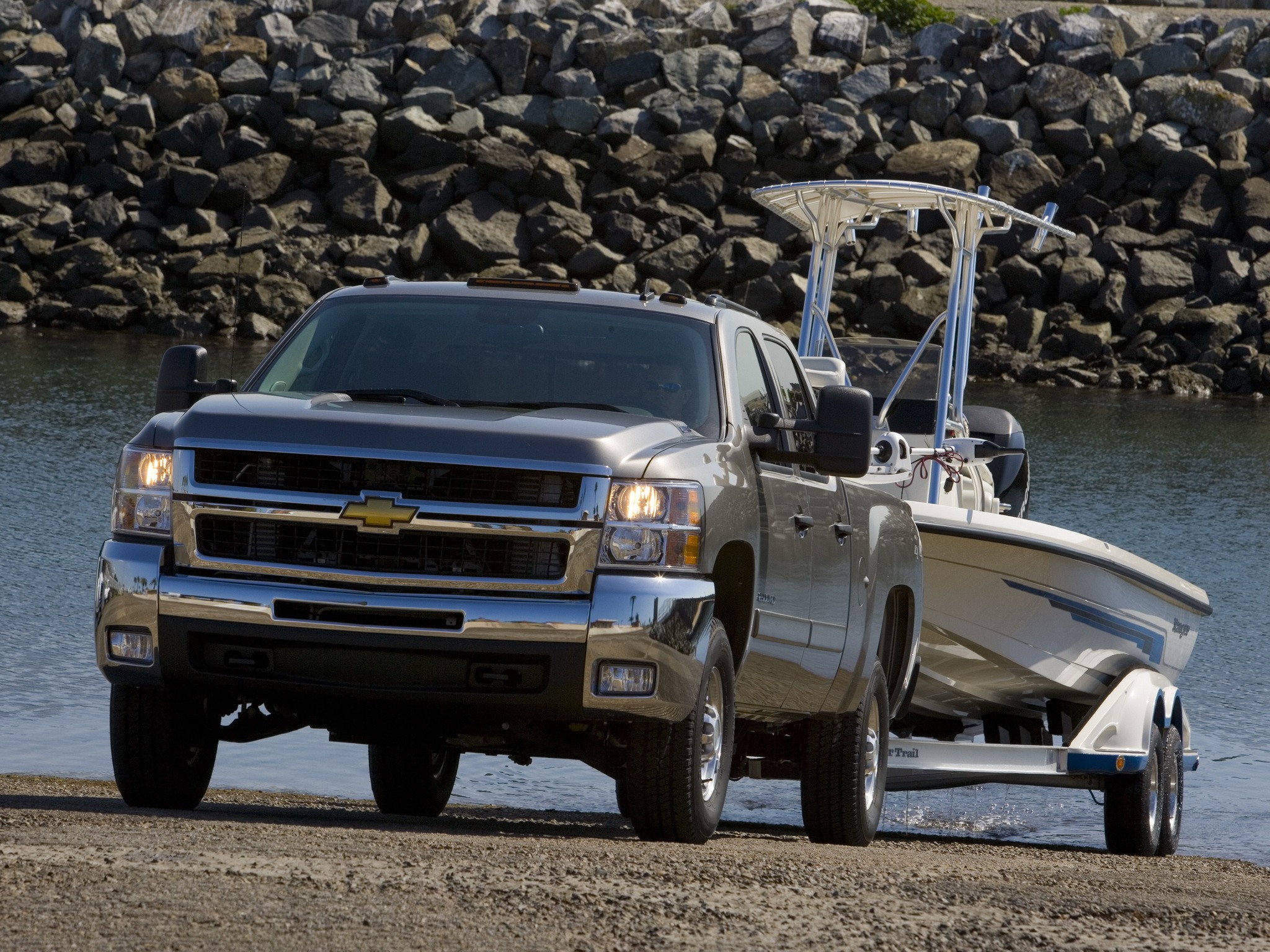 Chevrolet Silverado 2500Hd photo 14