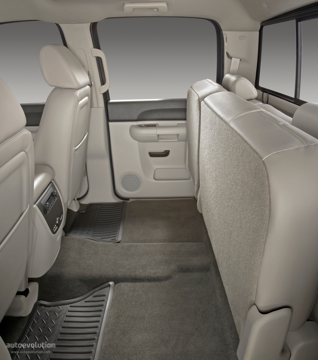 Chevrolet Silverado 2500Hd photo 18