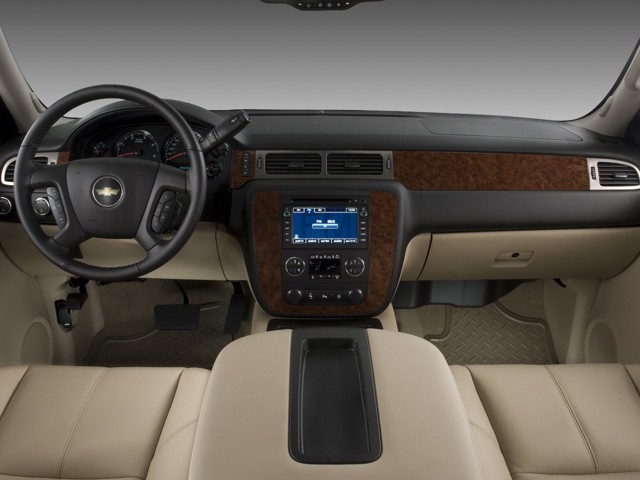 Chevrolet Silverado 2500Hd photo 27
