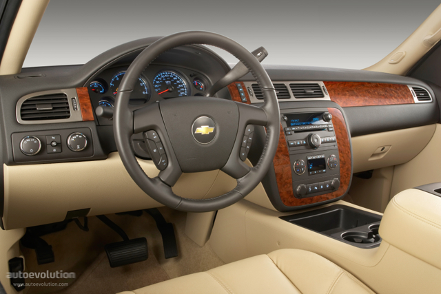 Chevrolet Silverado 2500Hd photo 24