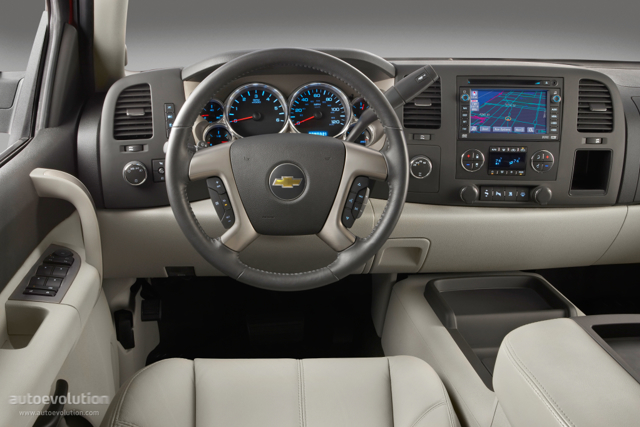 Chevrolet Silverado 2500Hd photo 25