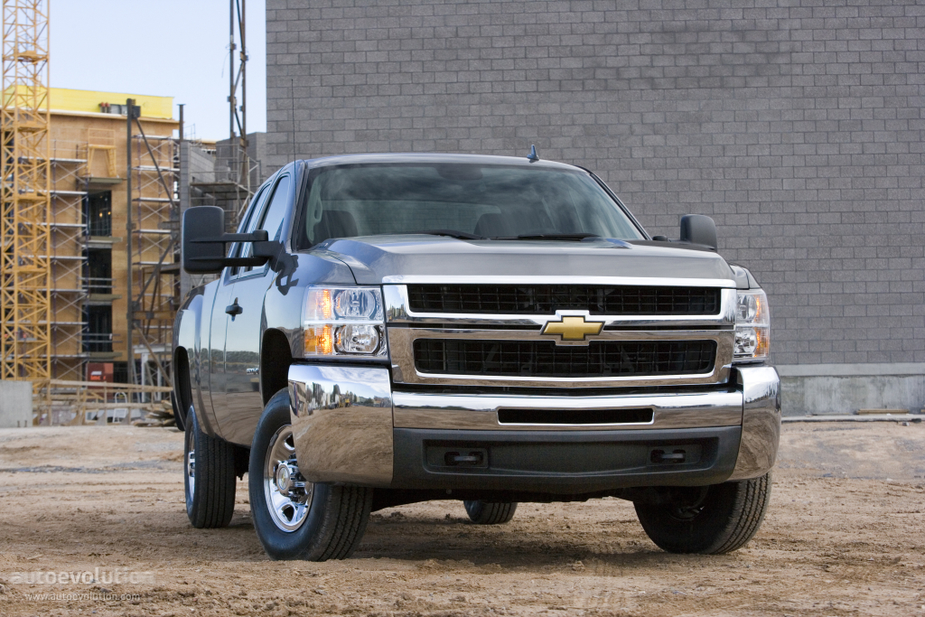 Chevrolet Silverado 2500Hd photo 2