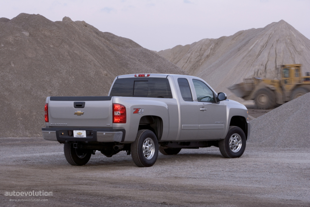 Chevrolet Silverado 2500Hd photo 5