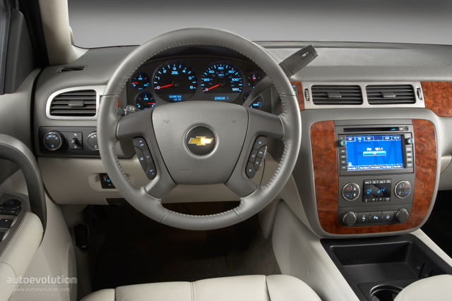 Chevrolet Silverado 2500Hd photo 11