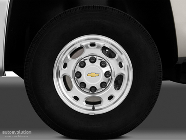 Chevrolet Silverado 2500Hd photo 2