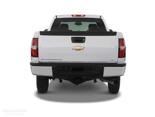 Chevrolet Silverado 2500Hd photo 3