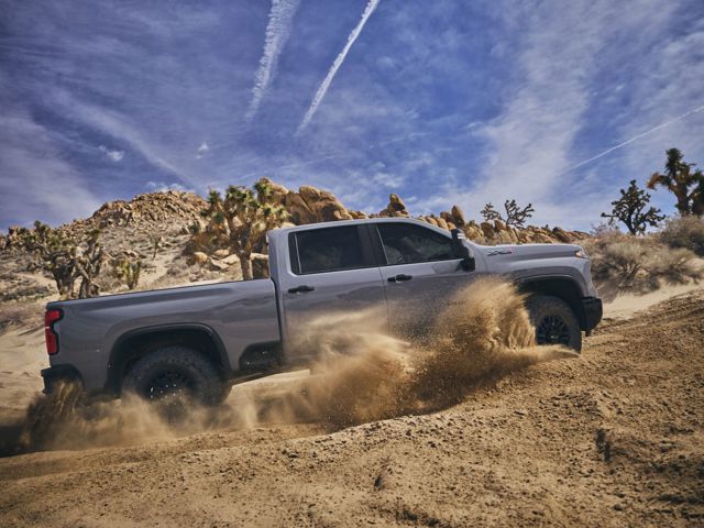 Chevrolet Silverado 2500Hd photo 14