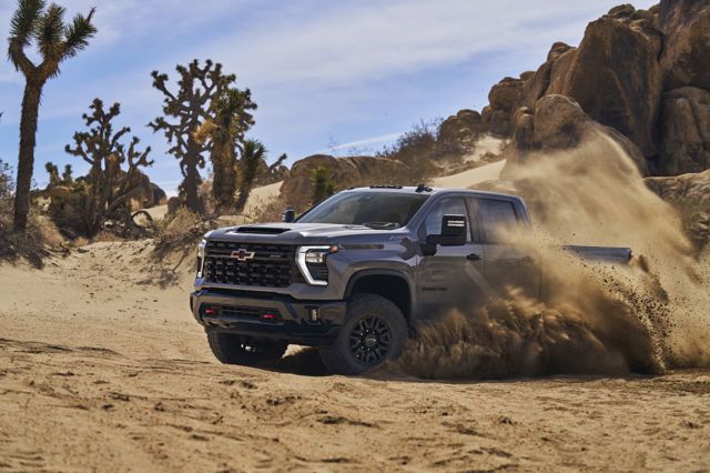 Chevrolet Silverado 2500Hd photo 15