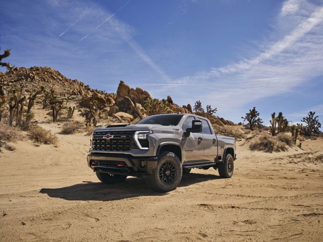 Chevrolet Silverado 2500Hd photo 16
